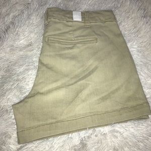 🐚CP JEANS Tan Shorts Size 13